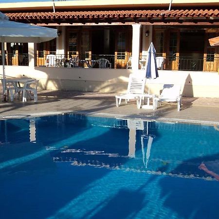 Faethon Aparthotel Karousadhes  Стая снимка