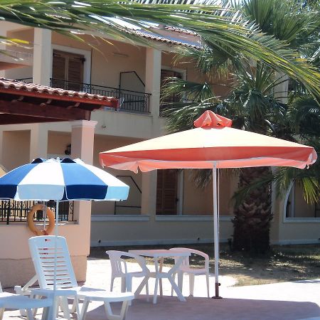 Faethon Aparthotel Karousadhes  Екстериор снимка